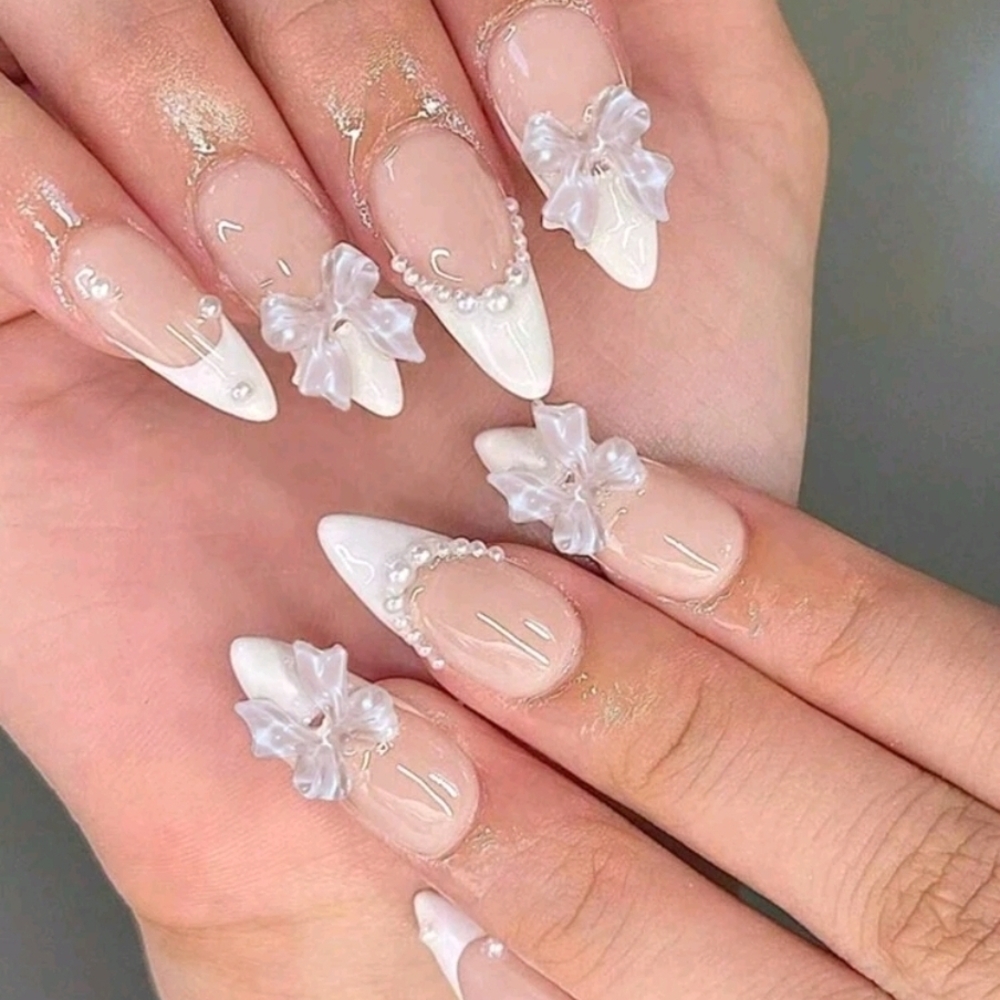 Elegant White Floral Nail Art